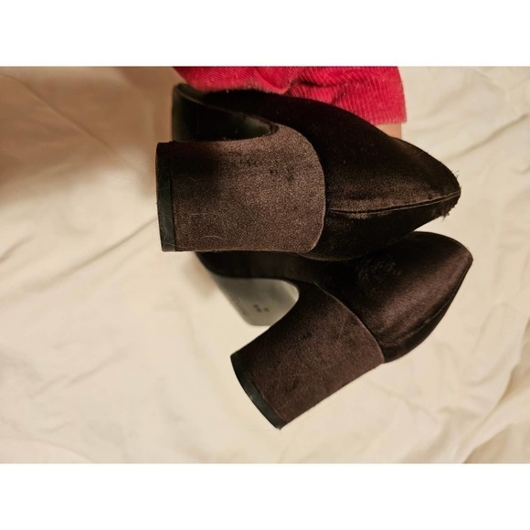 Gucci Vintage Heels brown Satin w Beads accents 8.5B. Made in Italy. - Picture 11 of 14